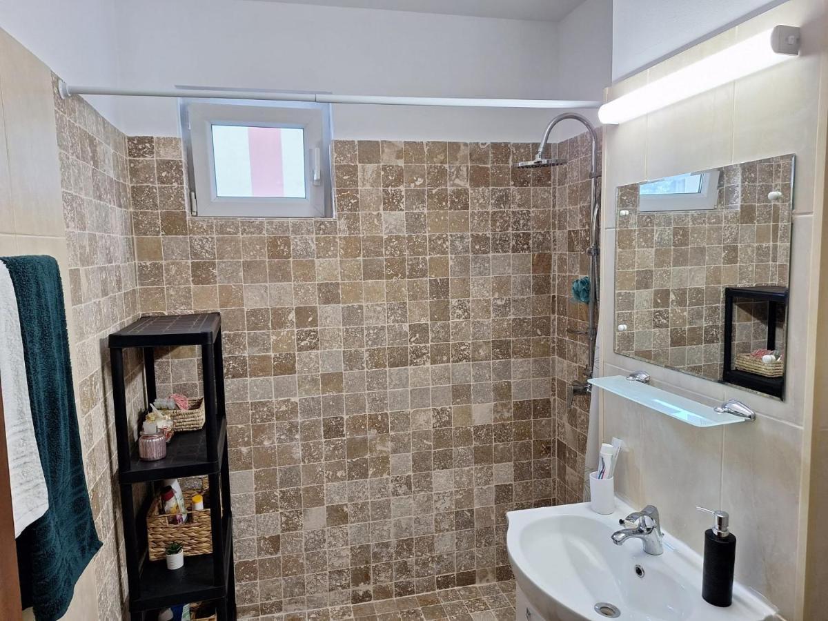 Apartament Tokyo ブカレスト エクステリア 写真
