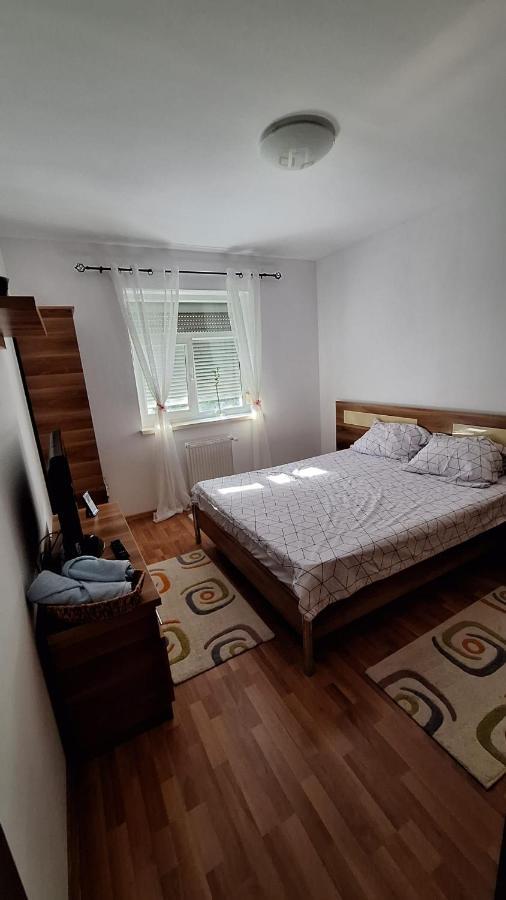 Apartament Tokyo ブカレスト エクステリア 写真