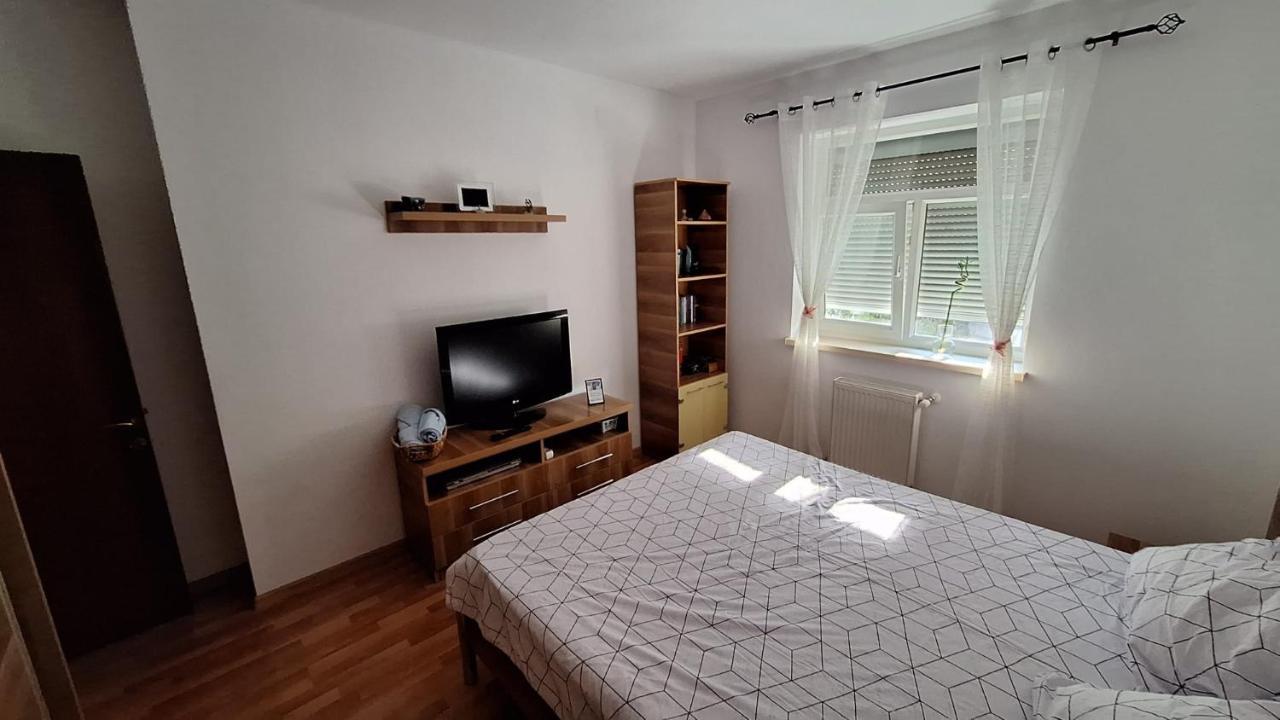 Apartament Tokyo ブカレスト エクステリア 写真